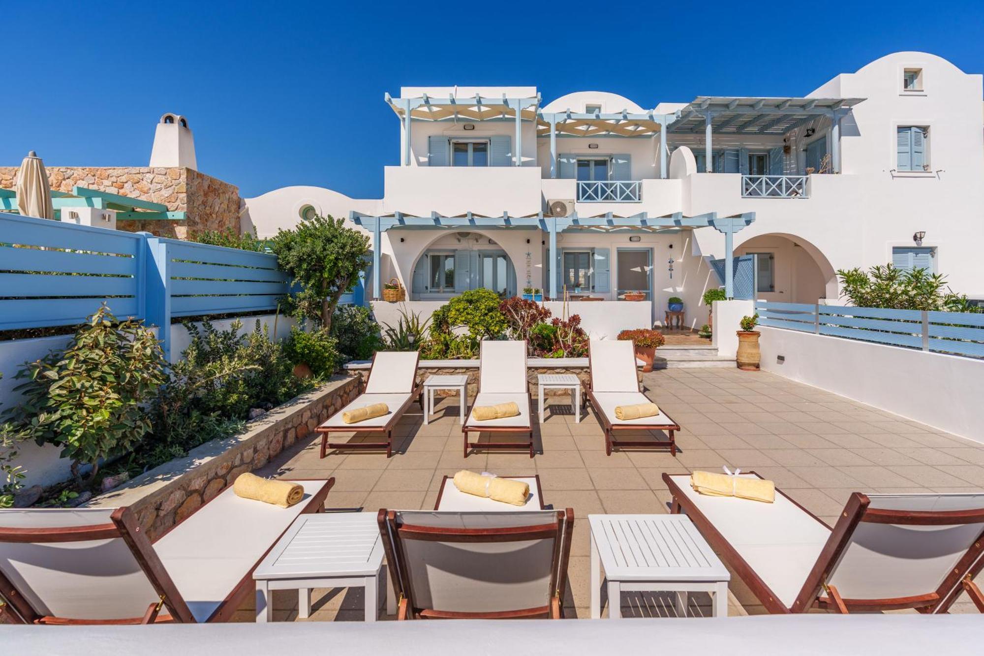 Blue Eyes Beach Villas โมโนลิธอส ภายนอก รูปภาพ